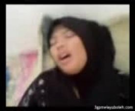 Jilbab Hitam Keenakan INDO18 COM 