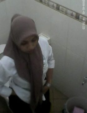 Video Sex Indo Cewek Jilbab Telanjang Hot INDO18 COM 